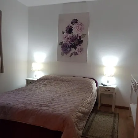 Apartmani Srce Mreznice Duga Resa Exterior photo