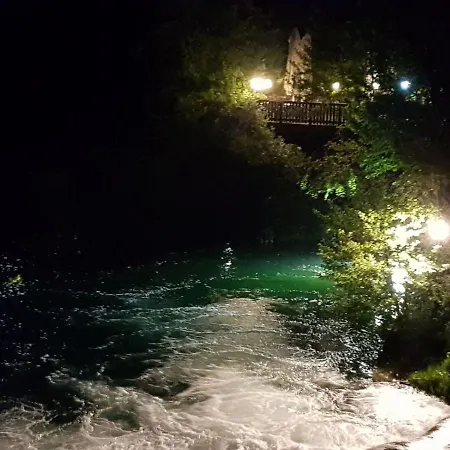 Apartmani Srce Mreznice Duga Resa Exterior photo